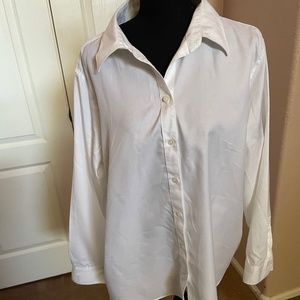 Eddie Bauer long sleeve button down blouse